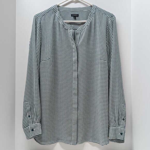 Talbots Long Sleeve Houndstooth Pattern Blouse in Cream & Forest Green - Picture 3 of 10